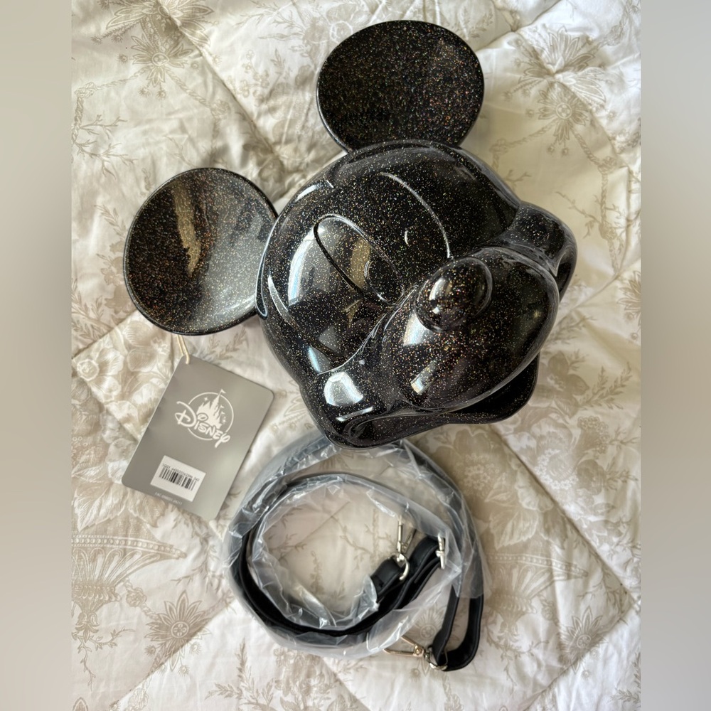 Mickey Mouse Molded Loungefly 3D Crossbody Bag - Black